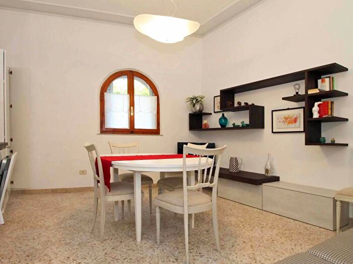 Appartamento trilocale in affitto in Ovile San Francesco, Siena
