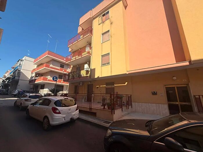 Appartamento con 5 locali in vendita in Via Zara, Massafra