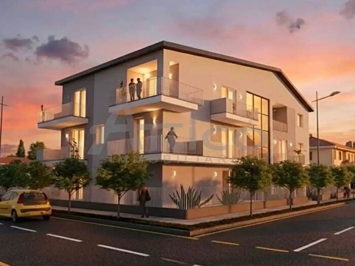 Appartamento quadrilocale in vendita in Via Viernheim Ro, Rovigo