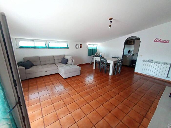 Casa trilocale in affitto in Via Giacomo Medici, Villanova, Guidonia Montecelio