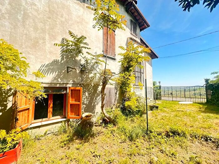 Casa quadrilocale in vendita in Tortona