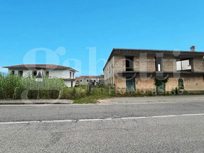 Casa con 10 locali in vendita in Via Roma Snc, Dragoni