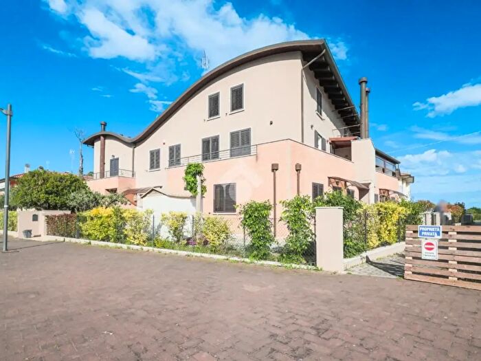 Appartamento trilocale in vendita in Via Cesenatico, Cesenatico