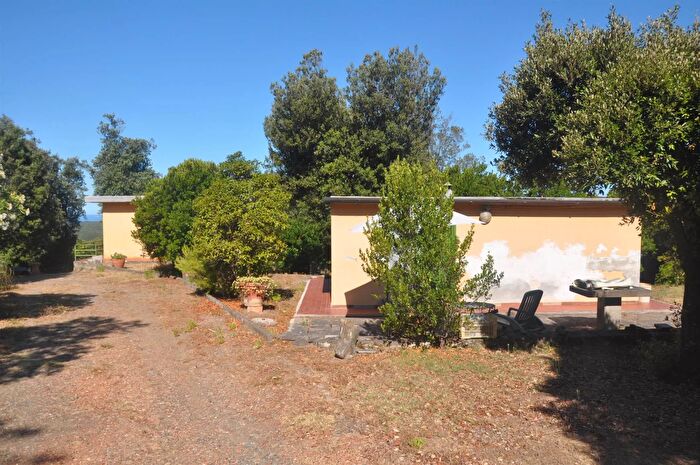 Casa in vendita in Rosignano Marittimo