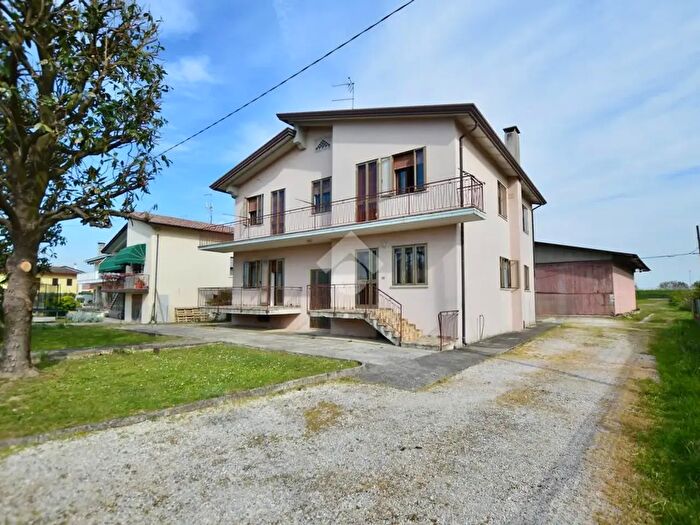 Casa con 5 locali in vendita in Via Giannino Ancillotto, Eraclea