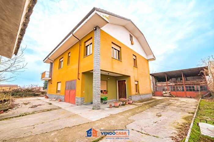 Casa con 5 locali in vendita in Via Moretta, Faule