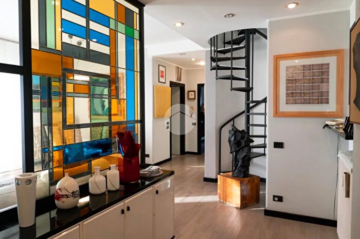 Appartamento quadrilocale in vendita in Via Clemente Rivetti, Rovato