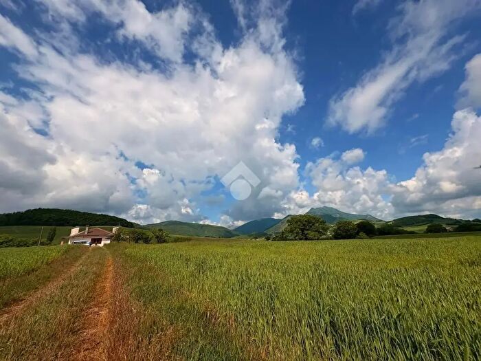 Casa con 5 locali in vendita in Località Serra S Facondino, Sassoferrato