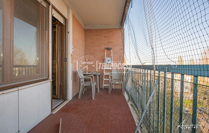 Appartamento trilocale in vendita in Via Nicolò Paganini B, Modena