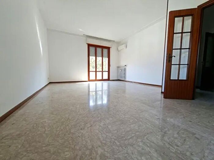 Appartamento trilocale in vendita in Via Argonne, Parma