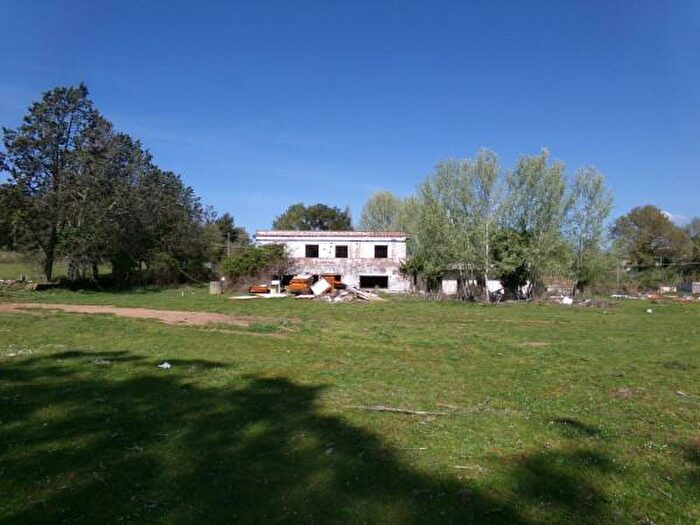 Casa con 6 locali in vendita in Via della Cannuccia, Anzio