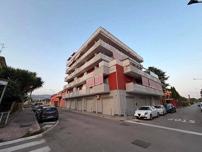 Appartamento quadrilocale in vendita in Via del Gladiatore, Pontecagnano Faiano