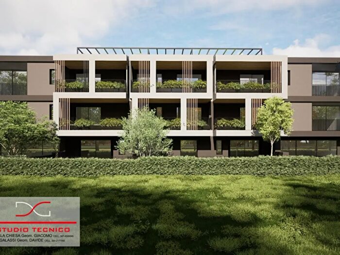 Appartamento quadrilocale in vendita in Via Pinarella, Cervia
