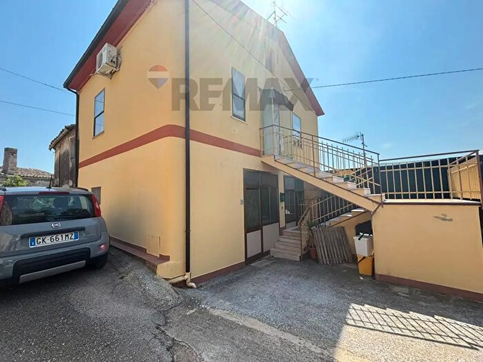 Casa con 5 locali in vendita in Contrada Collecincero, Pianella