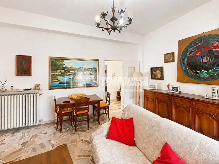 Appartamento quadrilocale in vendita in Via San Giorgio, Cabiate