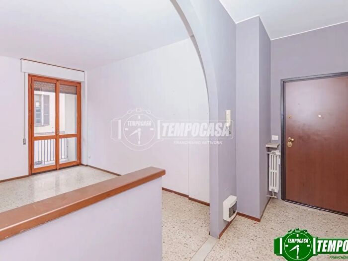 Appartamento quadrilocale in vendita in Via Giovanni Plana, Voghera