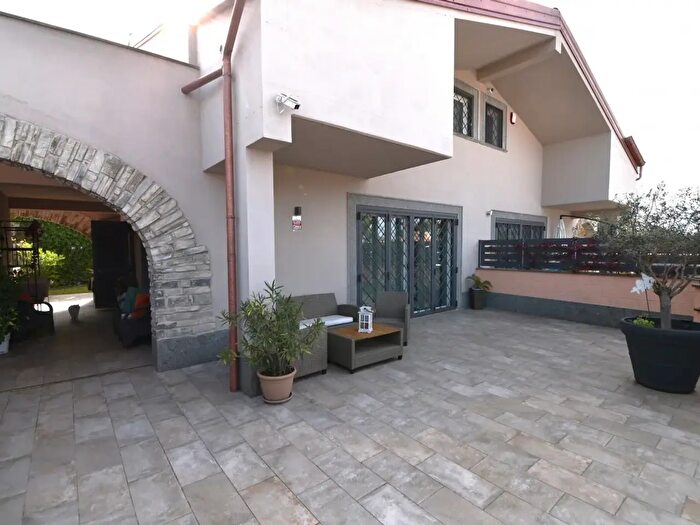 Casa con 5 locali in vendita in Via Tuscolana, Frascati