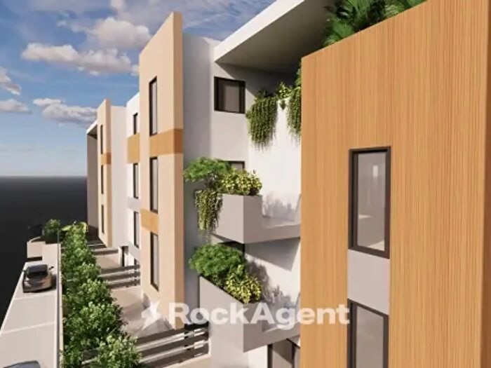 Appartamento quadrilocale in vendita in Via Cicerone, Santa Marinella