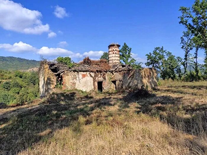 Casa in vendita in Camerana