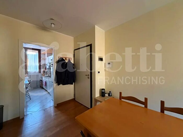 Appartamento trilocale in affitto in Via Capo di Lucca, Bologna