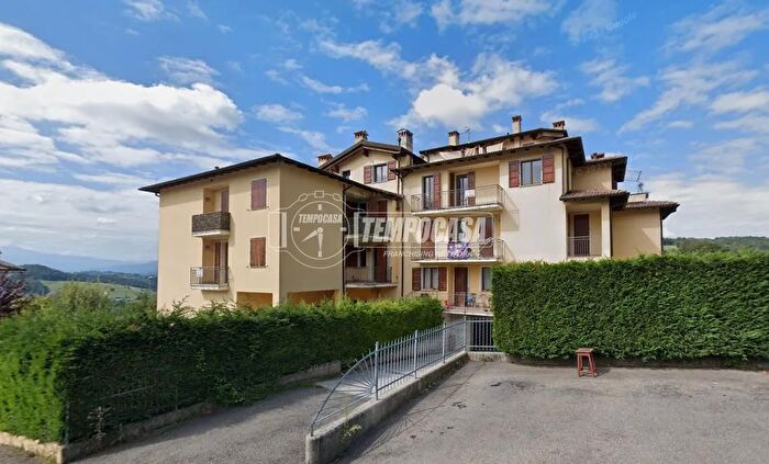 Appartamento trilocale in vendita in Serramazzoni