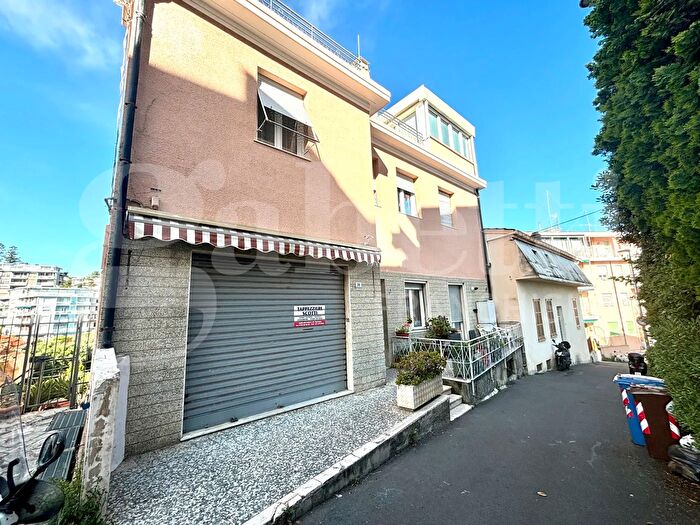 Appartamento bilocale in vendita in Strada alla Colla, Sanremo