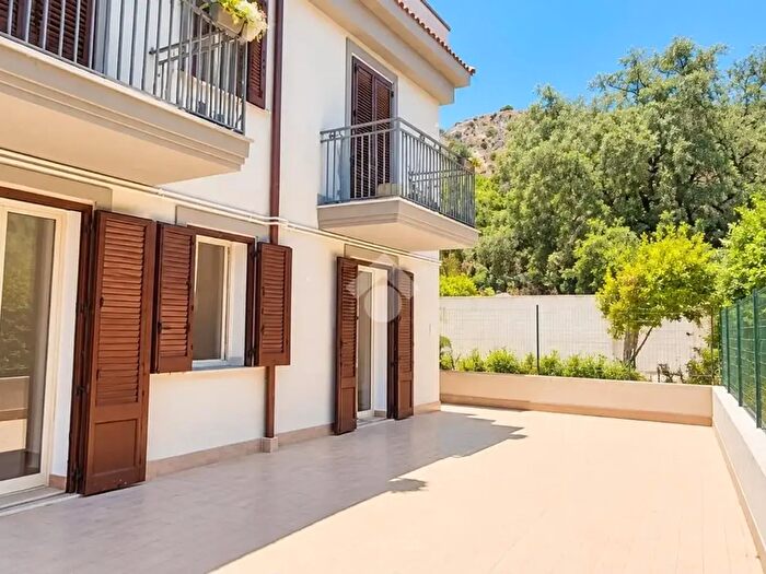 Appartamento quadrilocale in vendita in Via Sant'Elia, Santa Flavia