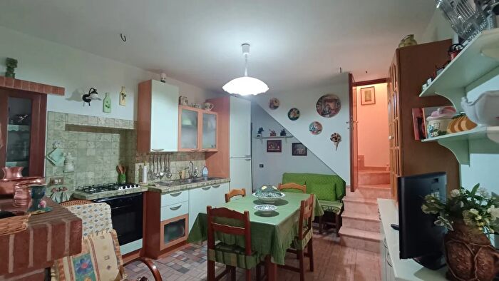 Appartamento con 5 locali in vendita in Via Liberta, Posta Fibreno