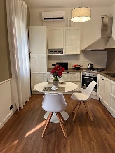 Appartamento con 5 locali in vendita in Via Medici, Vicenza