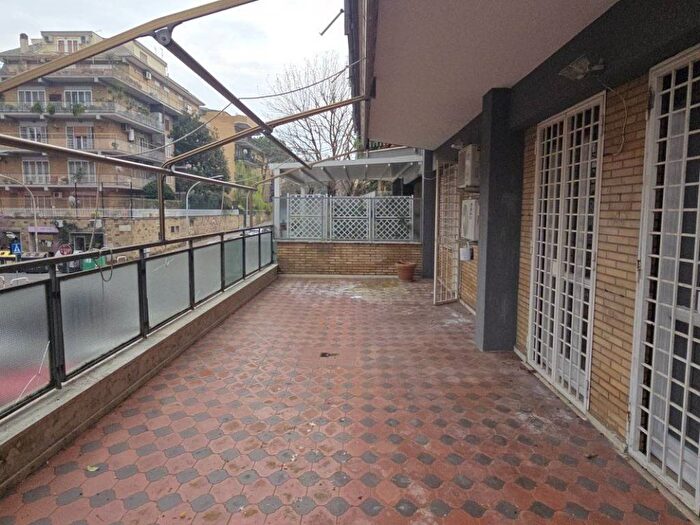 Appartamento trilocale in affitto in Via Leonardo Greppi, Portuense, Roma