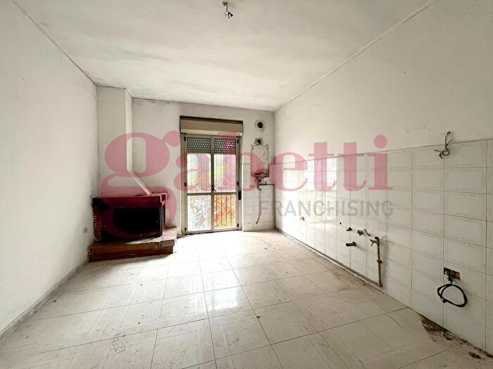 Appartamento con 6 locali in vendita in Via Vignali, Paupisi