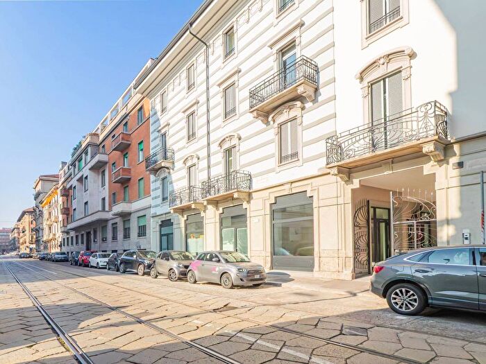Appartamento bilocale in affitto in Via Errico Petrella, Buenos Aires, Milano