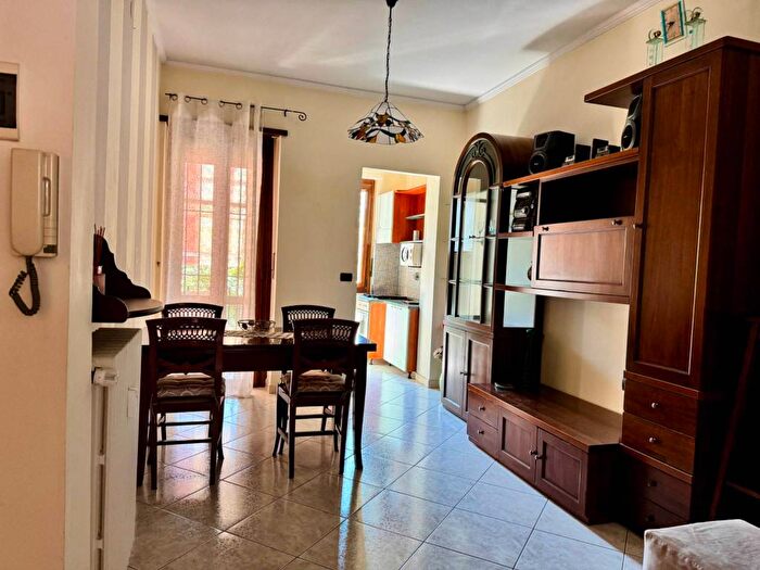 Appartamento trilocale in affitto in Via Sestriere, San Paolo, Torino