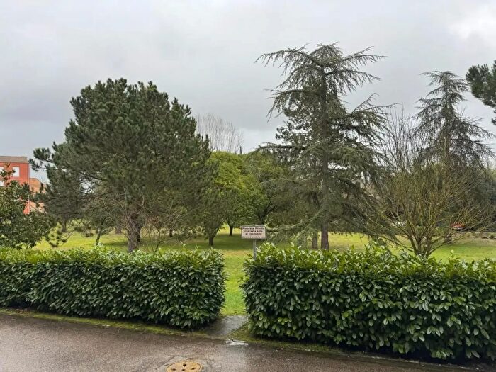 Appartamento con 6 locali in vendita in Taverne dArbia Si, Siena