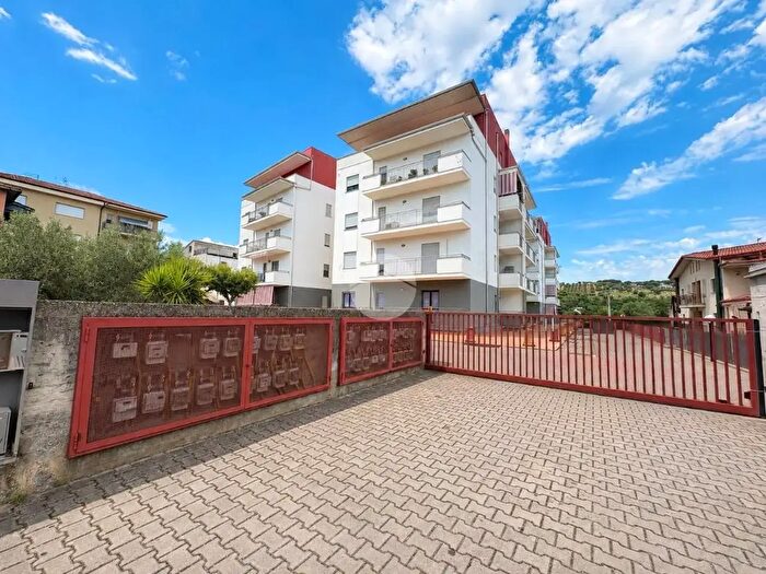 Appartamento con 5 locali in vendita in Via Sp, Montalto Uffugo