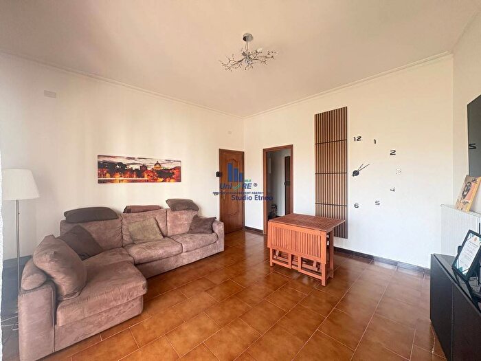 Appartamento trilocale in affitto in Via Pietra dellOva, Canalicchio Tivoli, Tremestieri Etneo