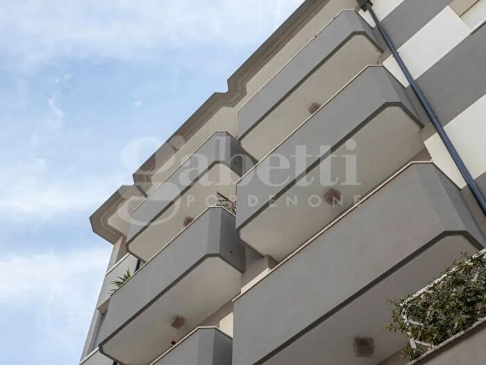 Appartamento quadrilocale in vendita in Via Colombo, Pordenone