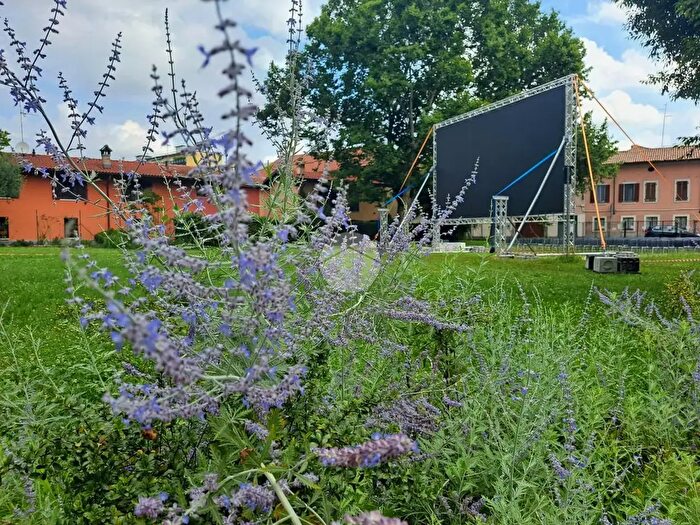 Appartamento trilocale in vendita in Via Vincenzo da Seregno, Milano