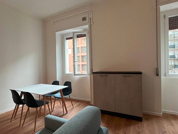 Appartamento bilocale in affitto in Via Sofonisba Anguissola, Gambara, Milano