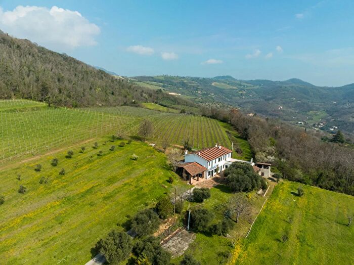 Casa con 5 locali in vendita in Via Torreselle, Baone