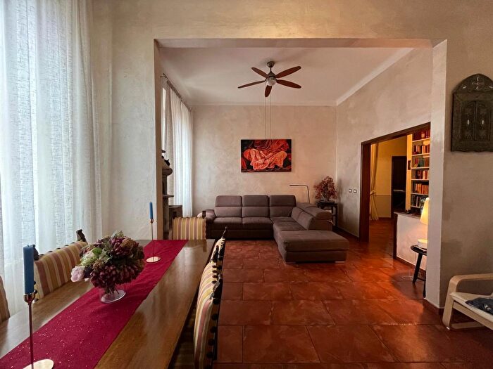 Appartamento con 7 locali in vendita in Livorno