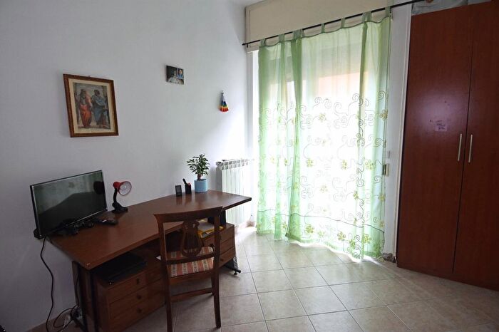 Appartamento quadrilocale in vendita in Viale Marche, Lecce