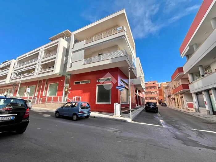 Appartamento trilocale in vendita in Via Castromediano, Gallipoli