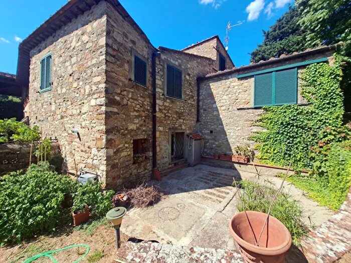 Casa con 9 locali in vendita in Via Malafrasca, Firenze