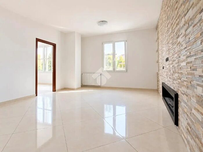 Appartamento con 5 locali in vendita in Via Giuseppe Mazzini, Sassuolo