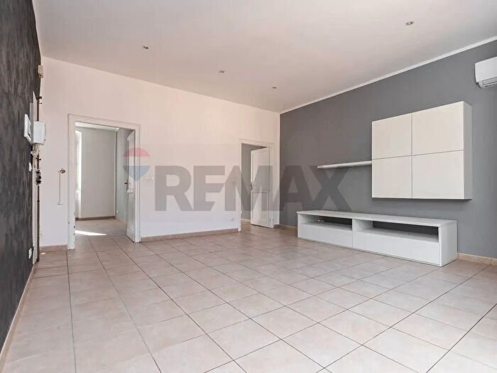 Appartamento con 5 locali in vendita in Genova