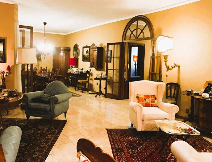 Appartamento quadrilocale in vendita in Modena