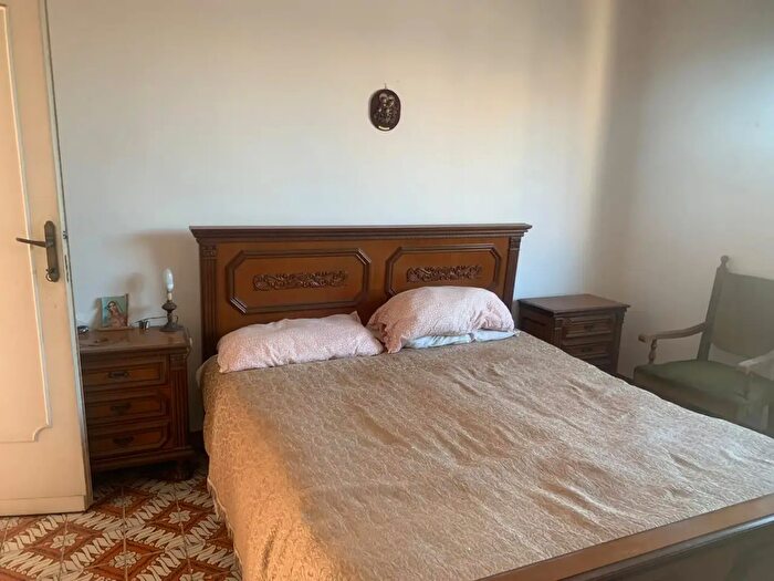 Appartamento trilocale in vendita in Via Tor De Schiavi, Roma