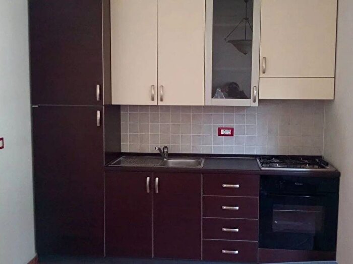 Casa con 5 locali in affitto in Neighbourhood Poggioletto Remola La Zecca, Centro, Massa