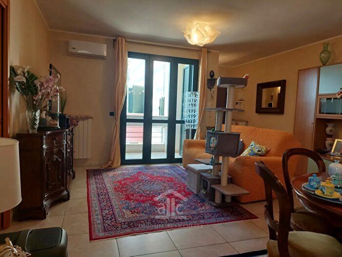 Appartamento quadrilocale in vendita in Via Lizzanello, Cavallino